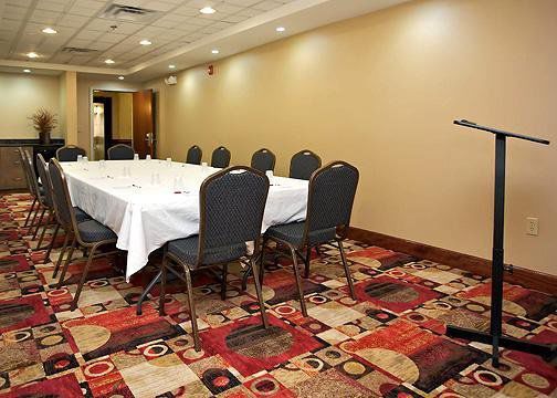 Comfort Suites Golden Isles Gateway Brunswick Facilities photo